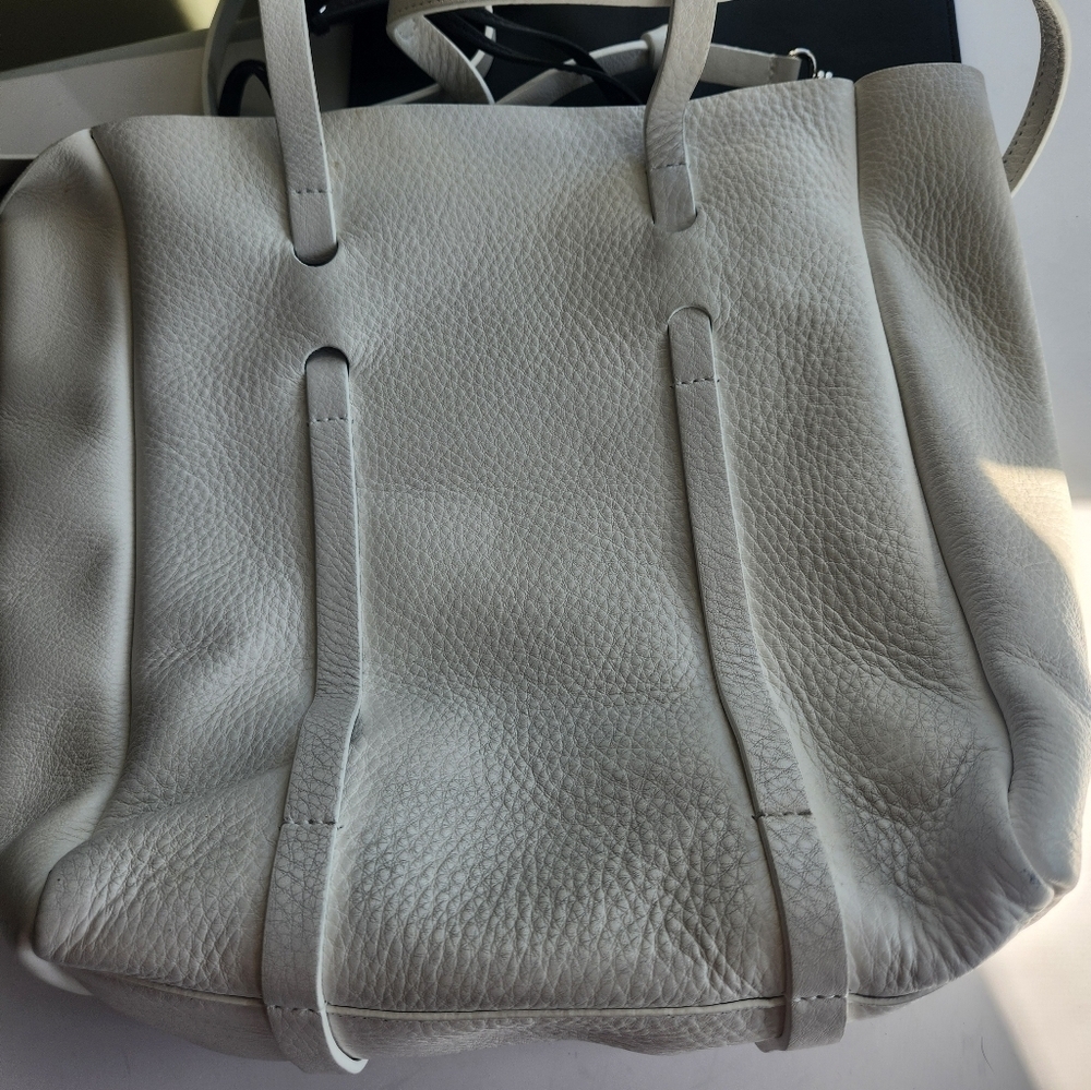 Balenciaga Everday Shopping Tote White leather in VGUC - Picture 13 of 16